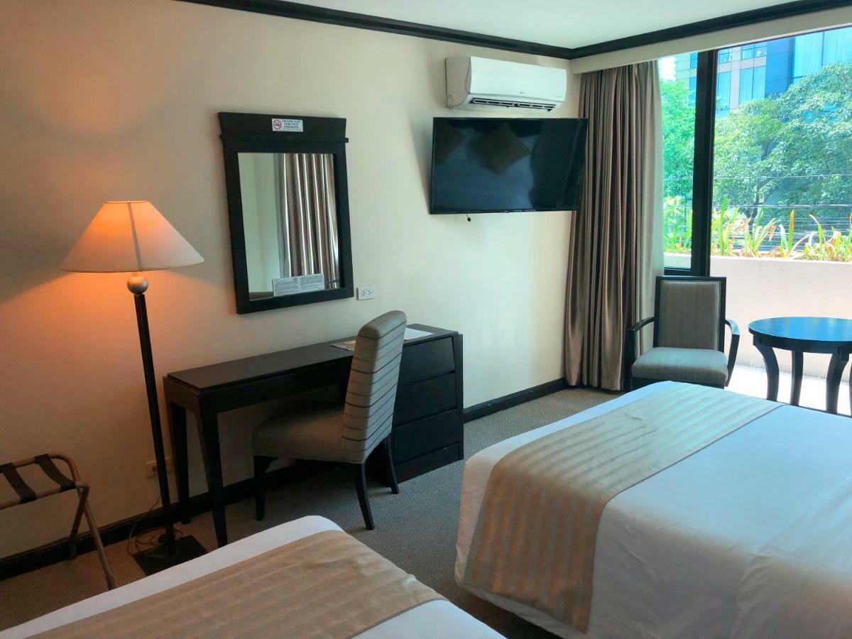 Tower Inn Makati Business Hotel Makati City Екстериор снимка