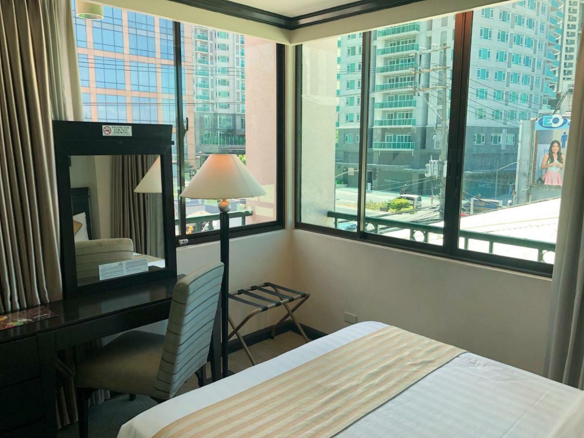 Tower Inn Makati Business Hotel Makati City Екстериор снимка